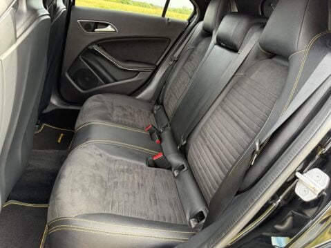 Mercedes-Benz A Class 2.0 A45 AMG Yellow Night Edition SpdS DCT 4MATIC Euro 6 (s/s) 5dr 34