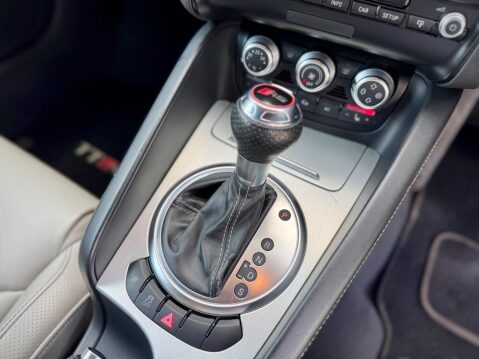 Audi TT 2.5 TFSI Coupe 3dr Petrol S Tronic quattro Euro 5 (340 ps) 27