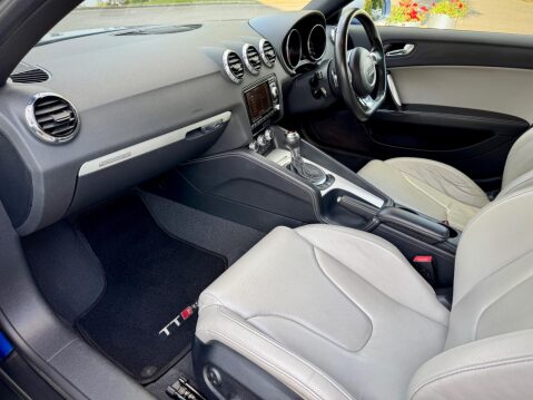 Audi TT 2.5 TFSI Coupe 3dr Petrol S Tronic quattro Euro 5 (340 ps) 2