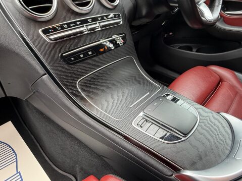 Mercedes-Benz GLC 2.0 GLC300e 13.5kWh AMG Line (Premium) Coupe G-Tronic+ 4MATIC Euro 6 (s/s) 46