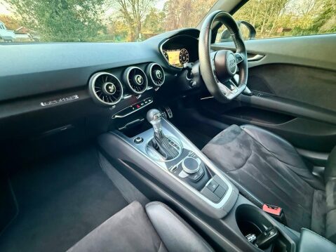 Audi TT 2.0 TFSI S line S Tronic quattro Euro 6 (s/s) 3dr 21