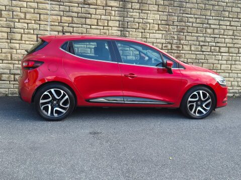 Renault Clio 1.5 dCi Signature Nav Euro 6 (s/s) 5dr 14