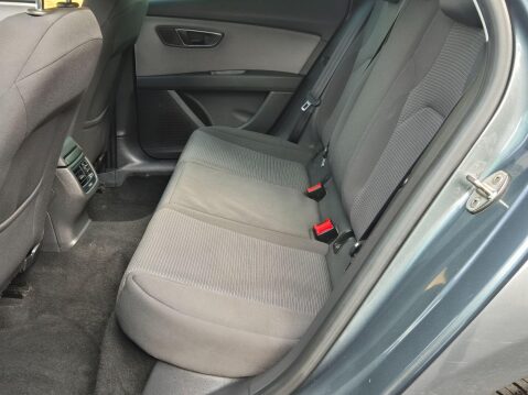 SEAT Leon 1.6 TDI SE Dynamic Technology Euro 6 (s/s) 5dr 18