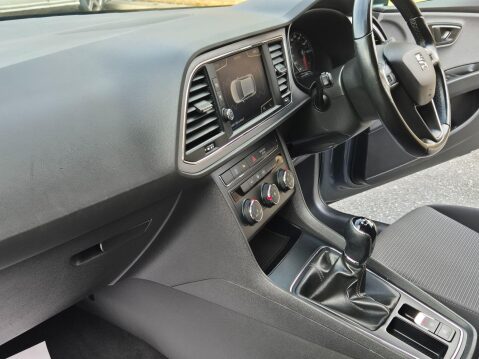 SEAT Leon 1.6 TDI SE Dynamic Technology Euro 6 (s/s) 5dr 23