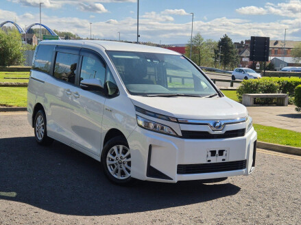 Toyota Voxy 1.8 PETROL HYBRID 7 SEATER 5DR