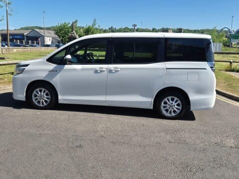Toyota Voxy 1.8 PETROL HYBRID 7 SEATER 5DR 28