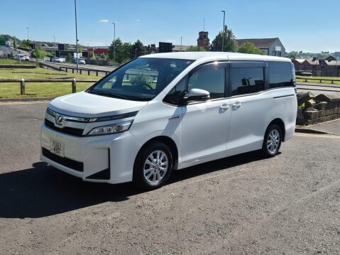 Toyota Voxy 1.8 PETROL HYBRID 7 SEATER 5DR 32
