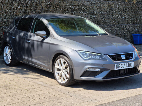 SEAT Leon 1.8 TSI FR Technology Euro 6 (s/s) 5dr 9