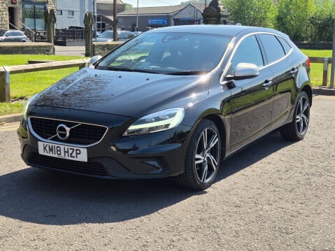 Volvo V40 2.0 D2 R-Design Pro Euro 6 (s/s) 5dr 4