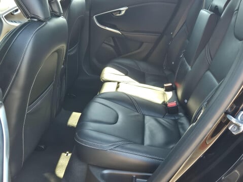 Volvo V40 2.0 D2 R-Design Pro Euro 6 (s/s) 5dr 10