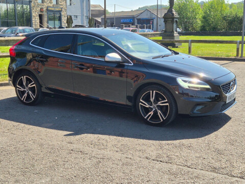 Volvo V40 2.0 D2 R-Design Pro Euro 6 (s/s) 5dr 11