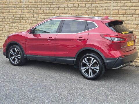 Nissan Qashqai 1.5 dCi N-Connecta Euro 6 (s/s) 5dr 24