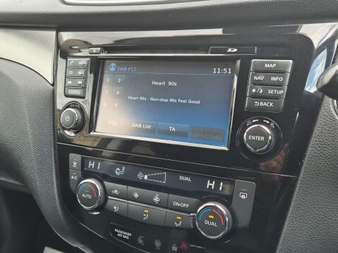 Nissan Qashqai 1.5 dCi N-Connecta Euro 6 (s/s) 5dr 26