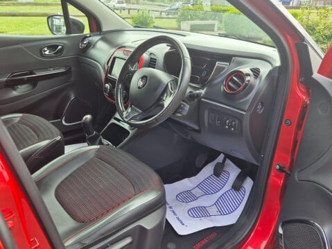 Renault Captur 1.5 dCi ENERGY Signature Euro 5 (s/s) 5dr 22