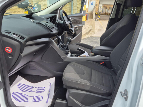 Ford Kuga 1.5T EcoBoost Zetec 2WD Euro 6 (s/s) 5dr 14