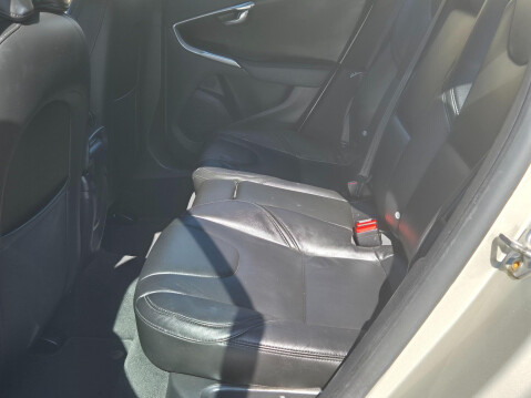 Volvo V40 2.0 D3 Inscription Auto Euro 6 (s/s) 5dr 10