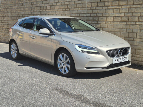 Volvo V40 2.0 D3 Inscription Auto Euro 6 (s/s) 5dr 11