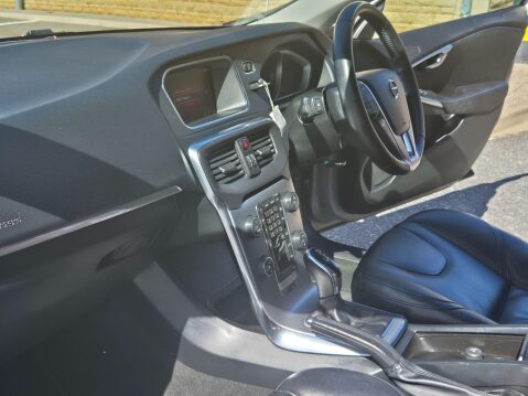 Volvo V40 2.0 D3 Inscription Auto Euro 6 (s/s) 5dr 18