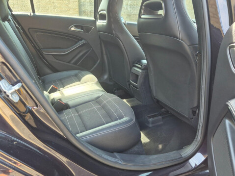 Mercedes-Benz A Class 1.5 A180 CDI Sport Euro 5 (s/s) 5dr 10