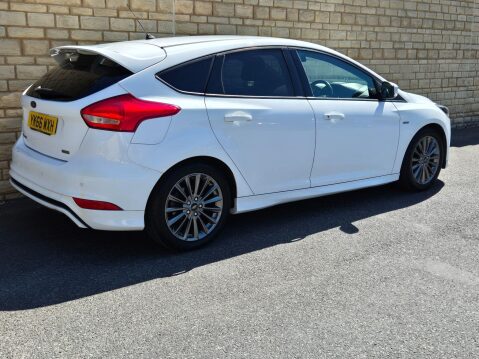 Ford Focus 1.5T EcoBoost ST-Line Euro 6 (s/s) 5dr 16