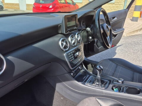 Mercedes-Benz A Class 1.5 A180 CDI Sport Euro 5 (s/s) 5dr 30