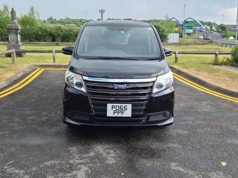 Toyota Voxy 1.8 HYBRID 7 SEATER EURO 6 5DR 5