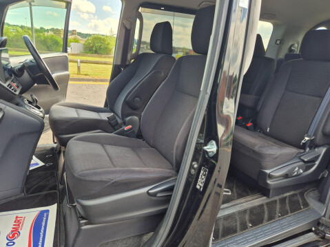Toyota Voxy 1.8 VVT-H 7 SEATER EURO6 5DR 26