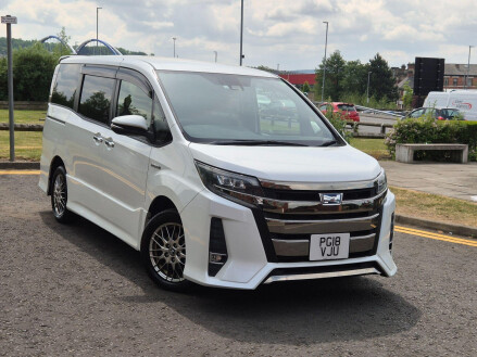 Toyota Noah Voxy 1.8 hybrid auto euro 7 5dr