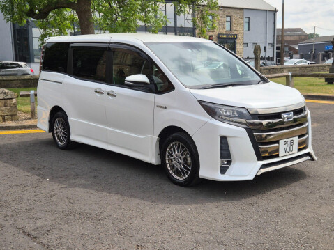 Toyota Noah voxy 1.8 hybrid automatic 5dr euro 6 12