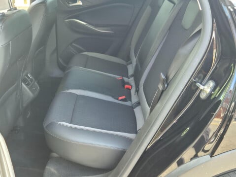 Vauxhall Grandland X 1.5 Turbo D BlueInjection Sport Nav Euro 6 (s/s) 5dr 14