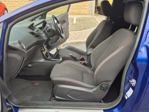Ford Fiesta 1.0T EcoBoost ST-Line Euro 6 (s/s) 3dr 6