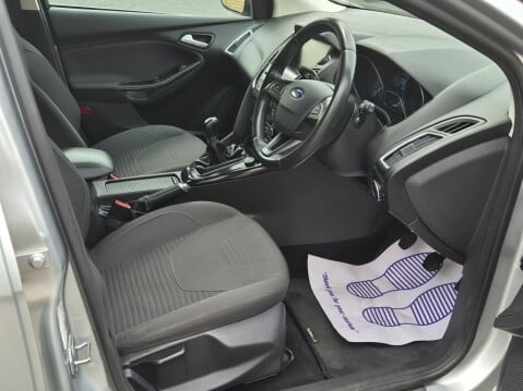 Ford Focus 1.0T EcoBoost Titanium Euro 6 (s/s) 5dr 2