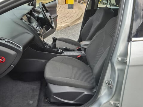Ford Focus 1.0T EcoBoost Titanium Euro 6 (s/s) 5dr 14