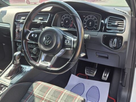 Volkswagen Golf 2.0 TSI GTI DSG Euro 6 (s/s) 5dr 18