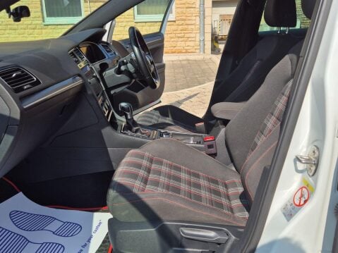 Volkswagen Golf 2.0 TSI GTI DSG Euro 6 (s/s) 5dr 26