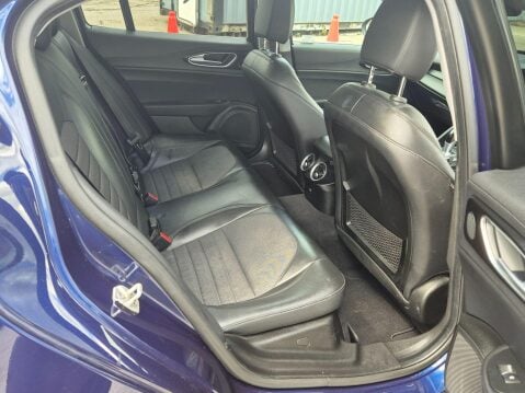 Alfa Romeo Giulia 2.2 TD Tecnica Auto Euro 6 (s/s) 4dr 6