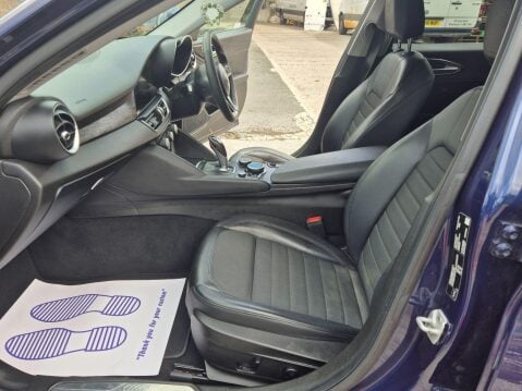 Alfa Romeo Giulia 2.2 TD Tecnica Auto Euro 6 (s/s) 4dr 14