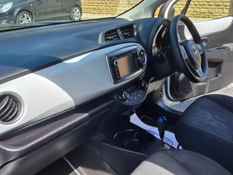 Toyota Yaris 1.5 VVT-h T4 CVT Euro 5 5dr 18