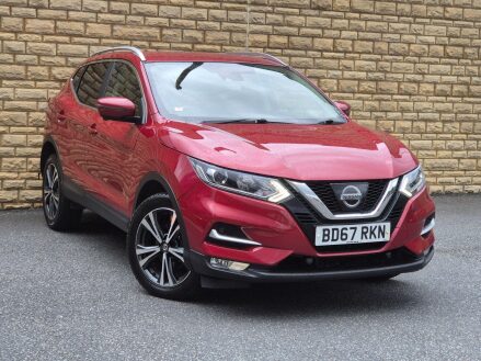 Nissan Qashqai 1.6 DIG-T N-Connecta Euro 6 (s/s) 5dr