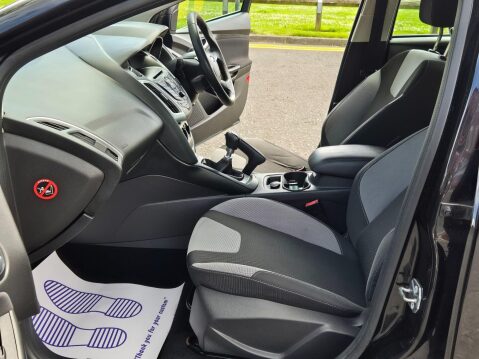 Ford Focus 1.0T EcoBoost Zetec S Euro 5 (s/s) 5dr 14