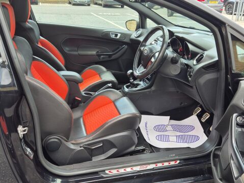 Ford Fiesta 1.6T EcoBoost ST-2 Euro 5 3dr 2