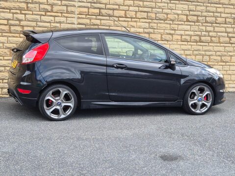 Ford Fiesta 1.6T EcoBoost ST-2 Euro 5 3dr 15