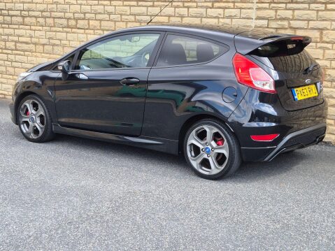 Ford Fiesta 1.6T EcoBoost ST-2 Euro 5 3dr 25