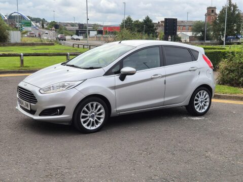 Ford Fiesta 1.0T EcoBoost Titanium X Euro 5 (s/s) 5dr 27