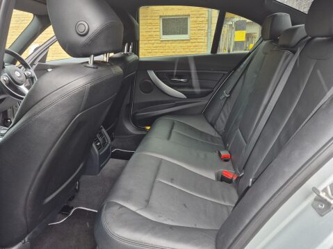 BMW 3 Series 2.0 320i M Sport xDrive Euro 5 (s/s) 4dr 14