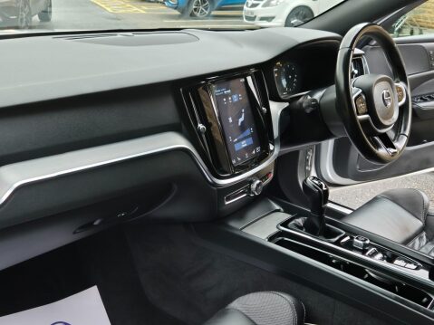 Volvo V60 2.0 D3 R-Design Plus Euro 6 (s/s) 5dr 22