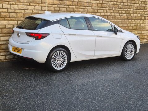 Vauxhall Astra 1.4i Turbo Elite Nav Euro 6 5dr 17