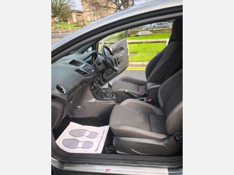 Ford Fiesta 1.0T EcoBoost ST-Line Euro 6 (s/s) 3dr 9