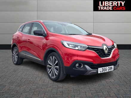 Renault Kadjar 1.2 Kadjar Signature Nav TCe Auto 5dr Automatic Panoramic Roof FSH