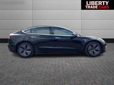 Tesla Model 3 Model 3 Long Range AWD 4WD 4dr High Spec 8